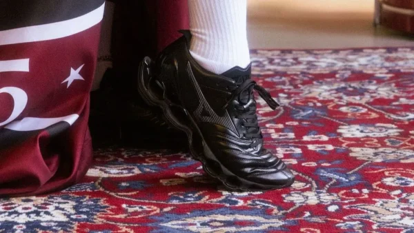 MIZUNO WAVE PROPHECY MORELIA NEO 01