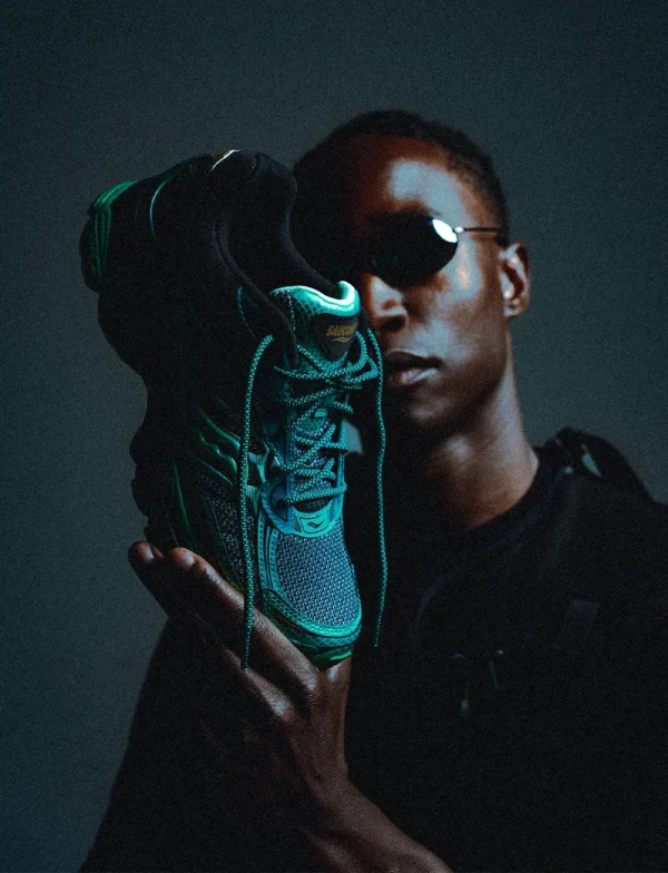 Saucony ProGird Omni 9 GLOWACONSTRICTOR Pack